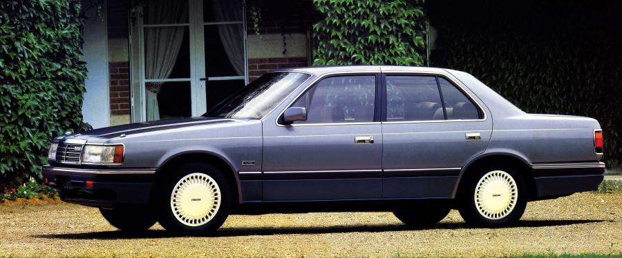  Mazda Luce Sedan 1986 года  (фото 1 из 1)